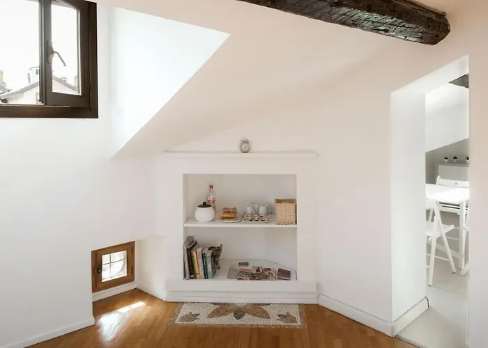 La Mansarda Sui Navigli Apartman *